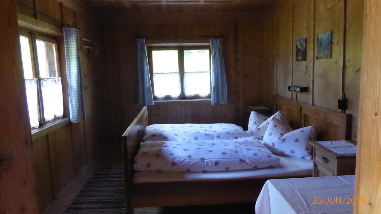 Berghuette Volkzeinerhuette Guest House Ausservillgraten Luaran gambar